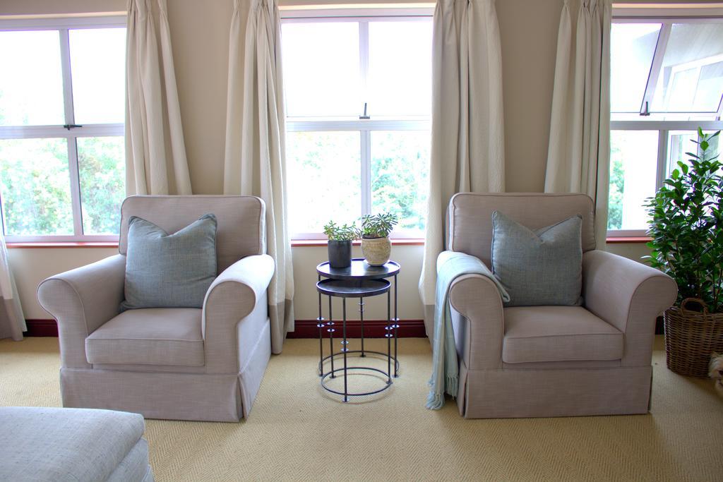 Wild Olive Executive Suite ヨハネスブルグ エクステリア 写真